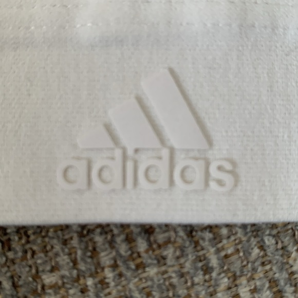 NWOT ADIDAS Sports bra⚫️⚪️ - Picture 4 of 4